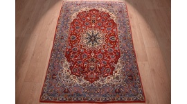 Persian carpet "Isfahan" with silk 160x104 cm Red
