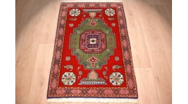 Perser Teppich Ghom Wollteppich 124x83 cm Rot