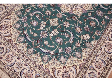 Perser Teppich Nain 9la mit Seide 310x206 cm Grün