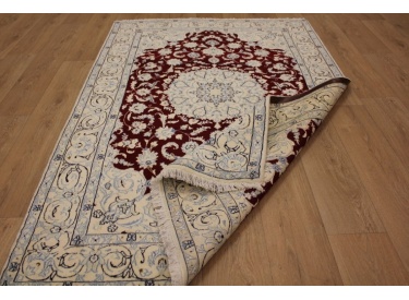Perser Teppich Nain mit Seide 215x140 cm Rot