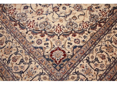 Perser Teppich Nain 6la mit Seide 327x203 cm Beige