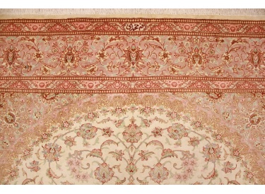 Persian carpet "Gom" pure Silk rug 193x134 cm Beige