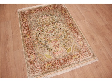 China silk carpet Hereke 144x102 cm Silver Relief