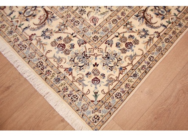 Feiner Perser Teppich Nain 6la mit Seide 282x205 cm