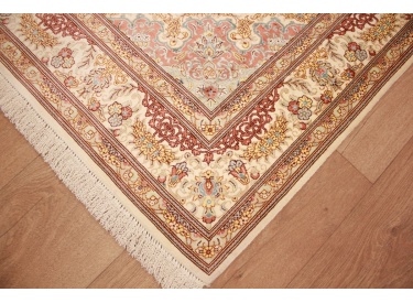 Perser Teppich Ghom Seidenteppich 150x100 cm Beige