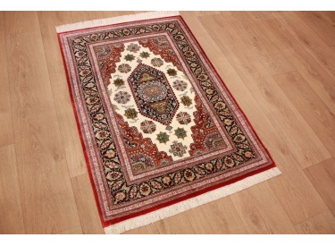 Persian carpet Ghom pure silk rug 119x80 cm
